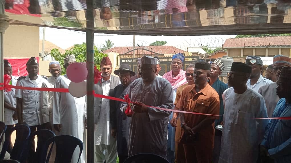 Amir sahib Ahmadiyya Muslim Jama’at of Nigeria Alh (Barr.) Alatoye Folorunso AbdulAzeez sahib commissioned Ahmadiyya Mosque in Makurdi, Benue State.