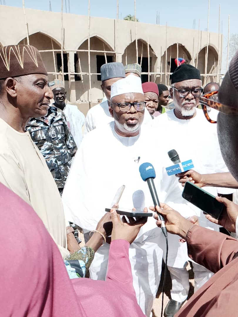 EMIR KANO INAUGURATES A NEW AHMADIYYA HOSPITAL IN KANO