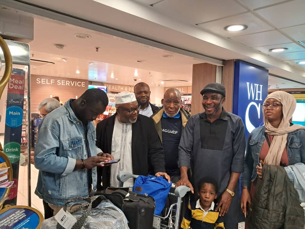 Amir Ahmadiyya Nigeria Arrival at UK- UK Jalsa