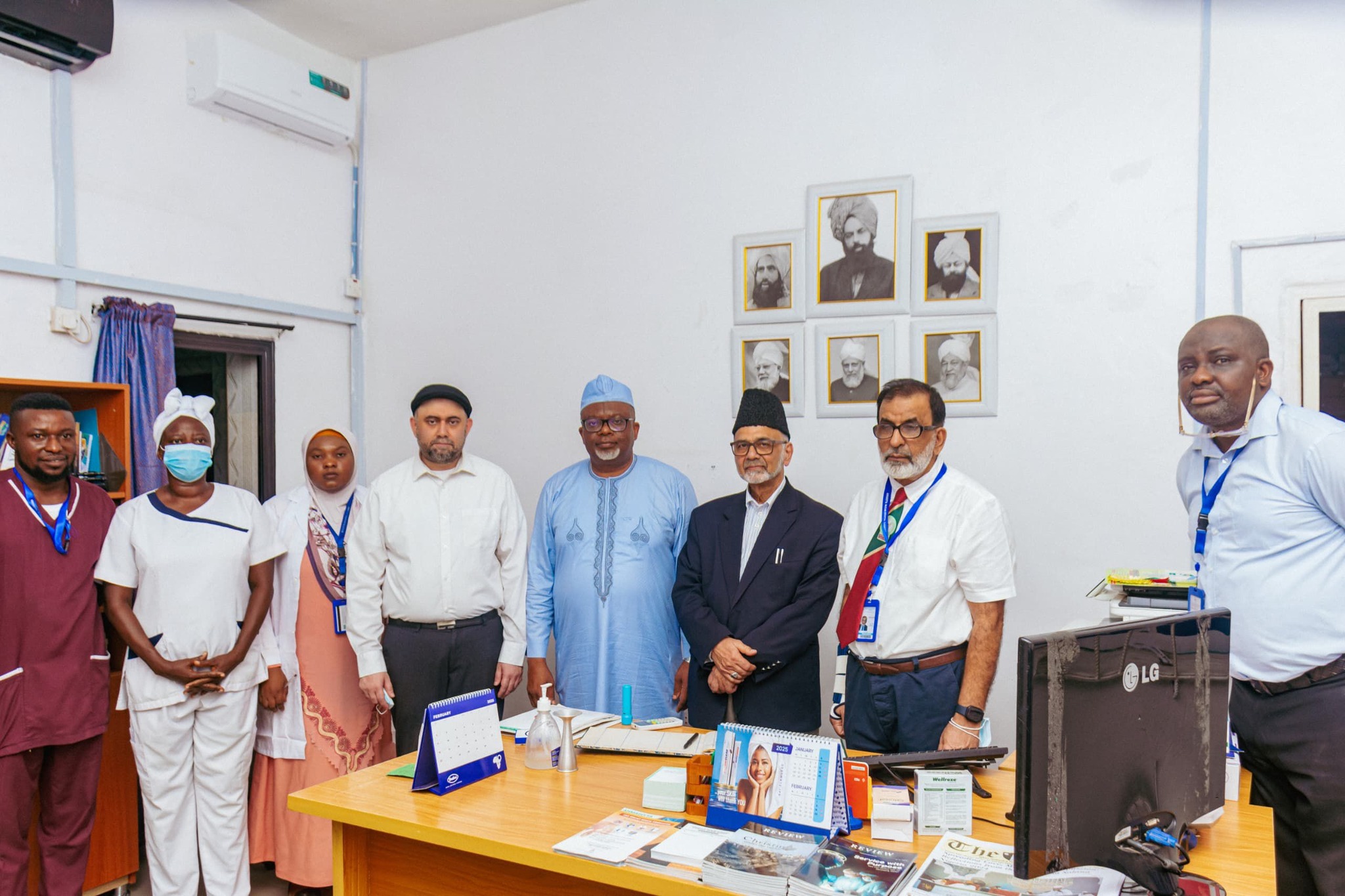 The Managing Director of Muslim Television Ahmadiyya International, Maulana Munir ud-Deen Shams Sahib, alongside the Director of MTA Africa Studios, Umar Safir Sahib, paid a visit to the Ahmadiyya Hospital in Ojokoro, Lagos.