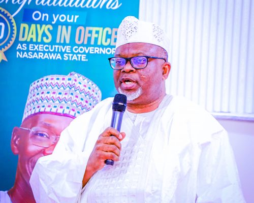 Governor Ahmed Sule of Nassarawa States Hosts Amir Ahmadiyya Nigeria