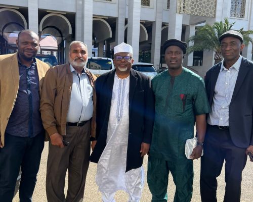 Amir Ahmadiyya Nigeria Departure- UK Jalsa