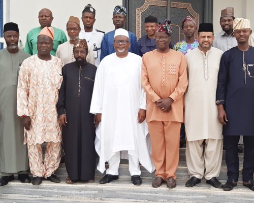 Oba Festus Awogboro Lauds Ahmadiyya Jama’at as Nigeria’s Outstanding Muslim Organisation