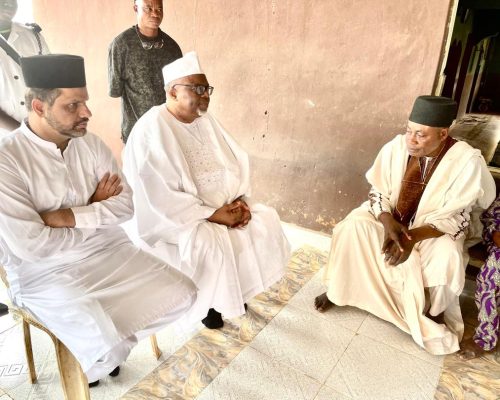 Amir AMJN Visits Ikoyi Ile Circuit, Extends Courtesies to Chief Imam